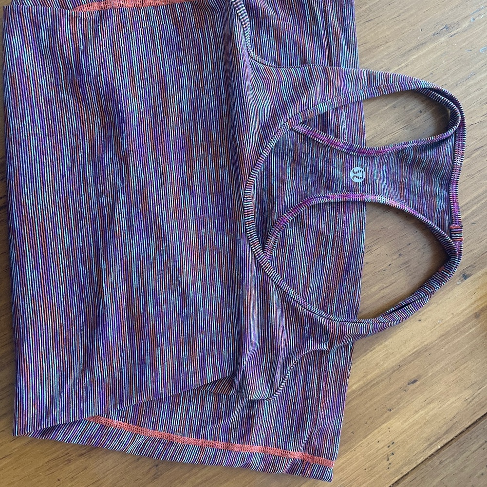 Lululemon - Picture 2 of 2
